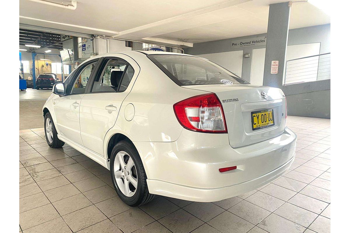 SX4 GY 2.0L 4Cyl MULTI POINT F/INJ 4 SP AUTOMATIC 4D SEDAN 