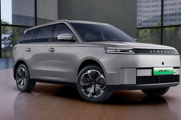 2026 Jaecoo J5 EV Summit