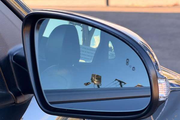 2017 Hyundai Kona Active OS thumb-9