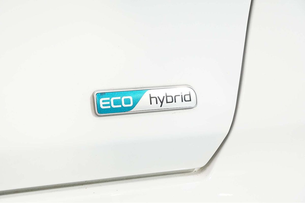 2022 Kia Niro Hybrid Sport DE