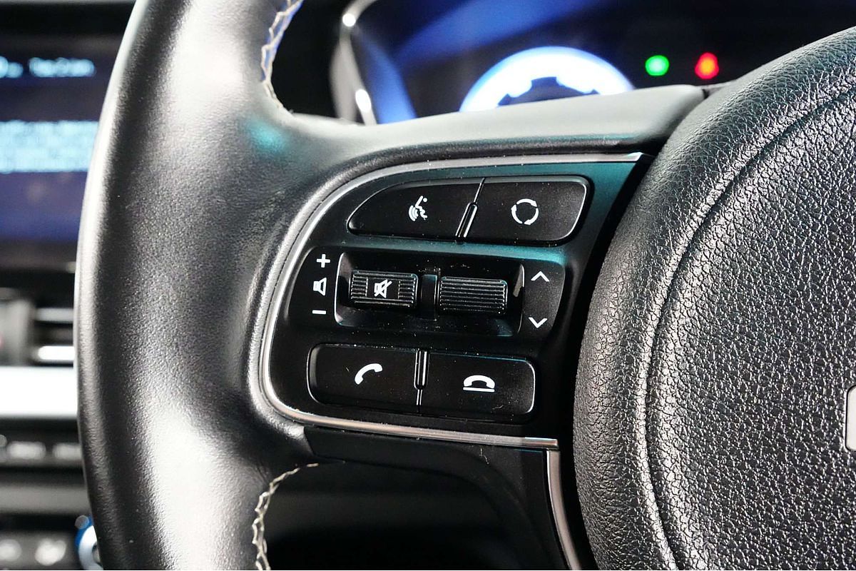 2022 Kia Niro Hybrid Sport DE