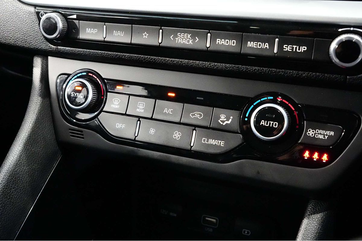 2022 Kia Niro Hybrid Sport DE