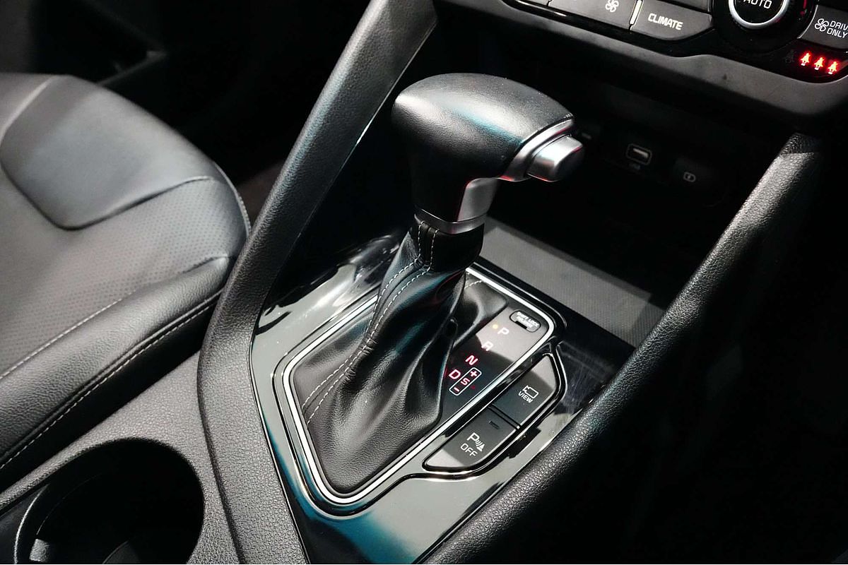 2022 Kia Niro Hybrid Sport DE