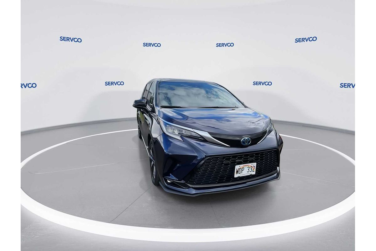 2021 Toyota SIENNA XSE