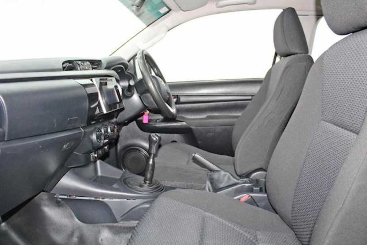 2016 Toyota Hilux Workmate GUN125R