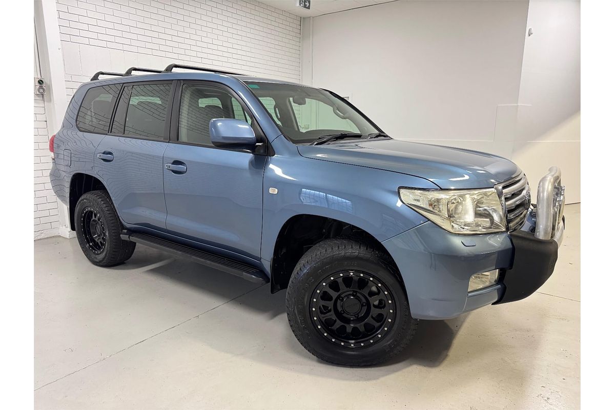 2007 Toyota Landcruiser SAHARA (4x4) UZJ200R