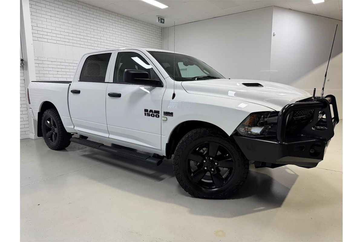 2023 RAM 1500 EXPRESS DS MY23 4X4
