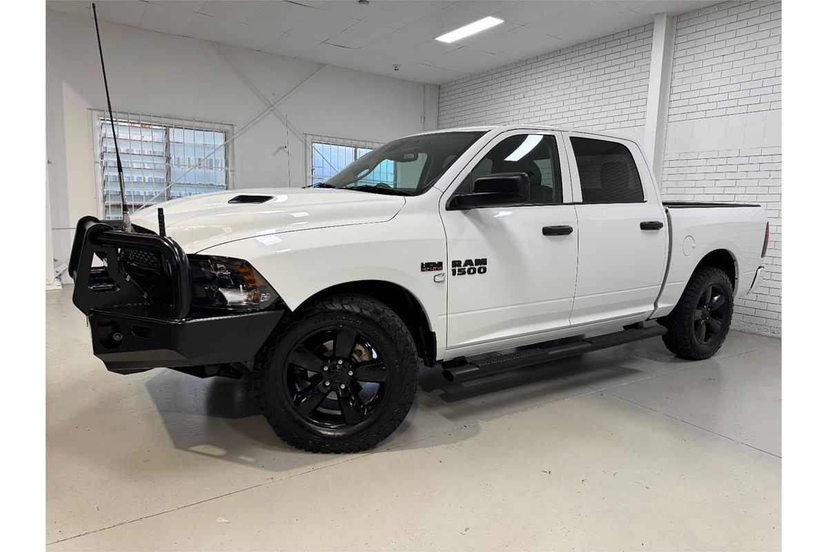 2023 RAM 1500 EXPRESS DS MY23 4X4
