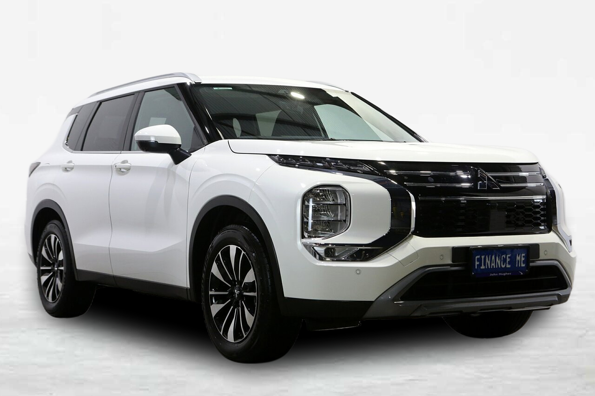 2025 Mitsubishi Outlander LS ZM