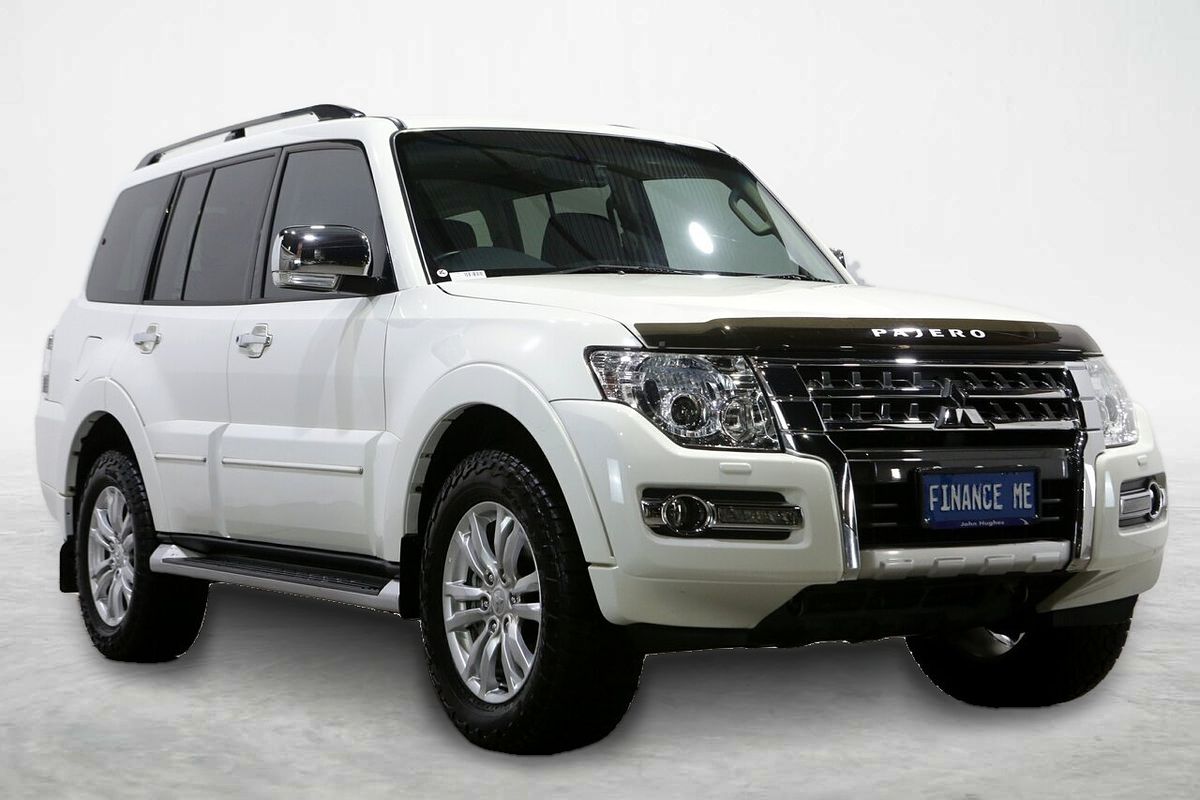 2020 Mitsubishi Pajero Exceed NX