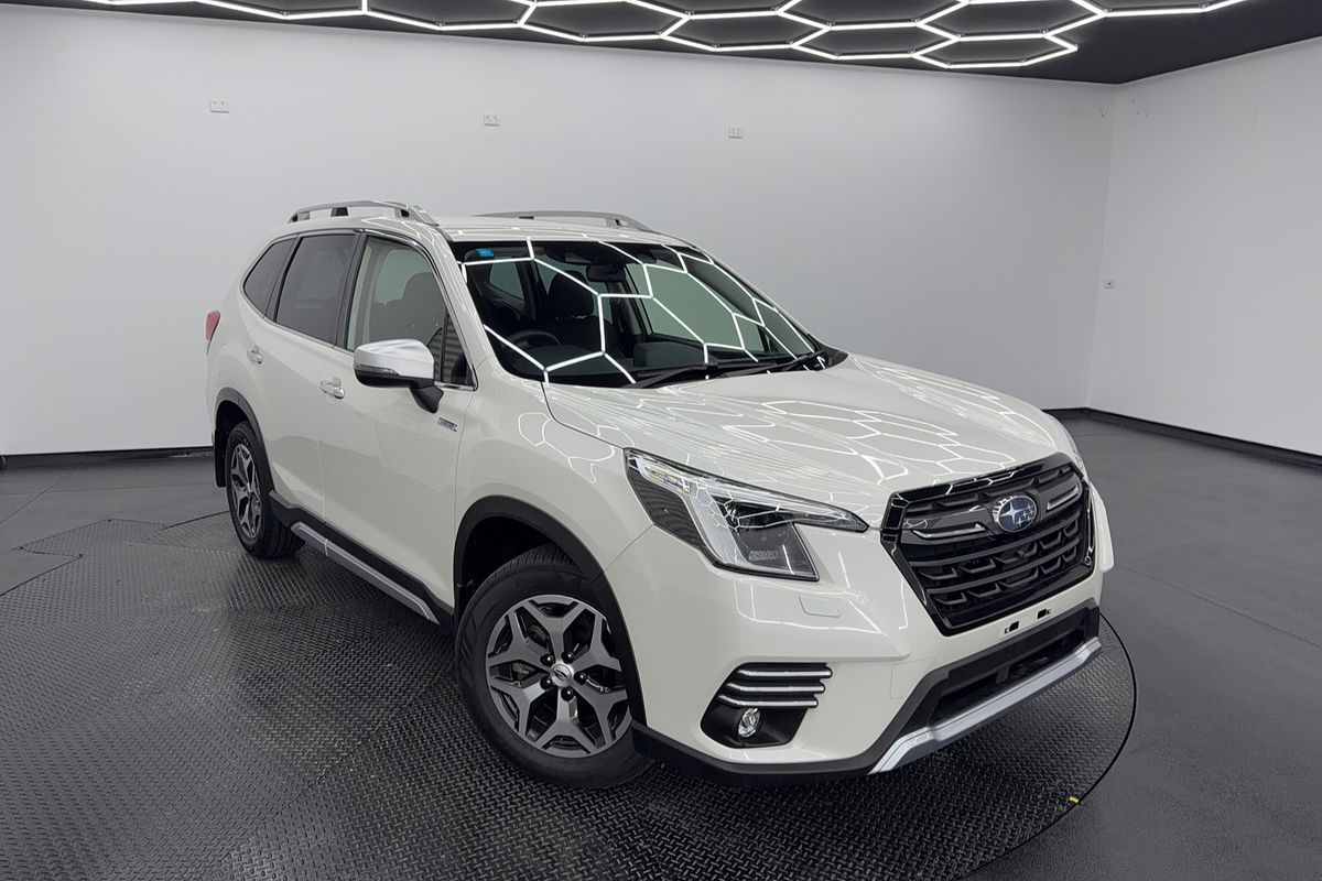 2023 Subaru Forester Hybrid L S5
