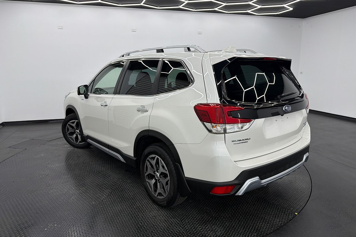 2023 Subaru Forester Hybrid L S5