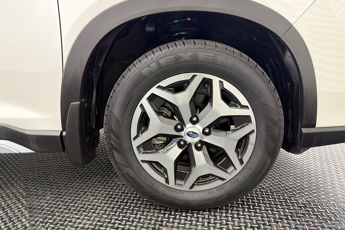 2023 Subaru Forester Hybrid L S5