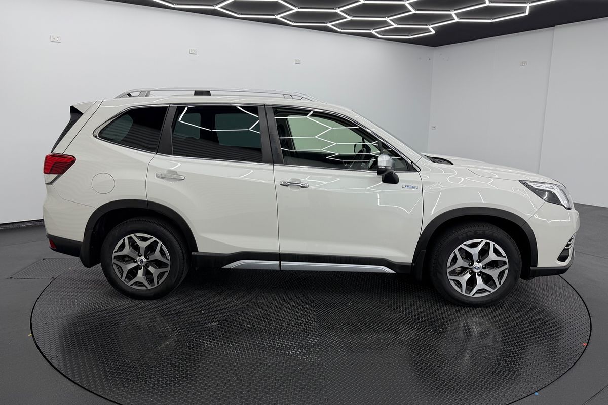 2023 Subaru Forester Hybrid L S5
