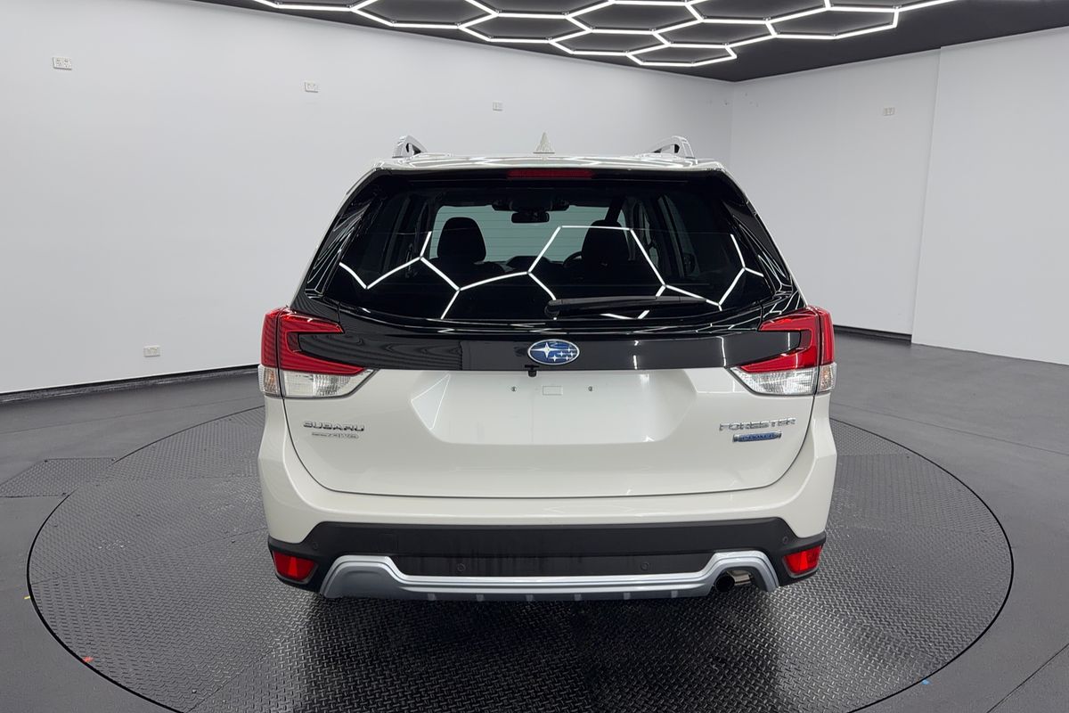 2023 Subaru Forester Hybrid L S5