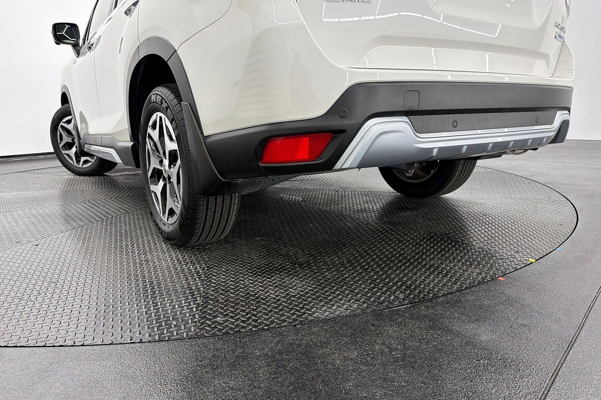 2023 Subaru Forester Hybrid L S5