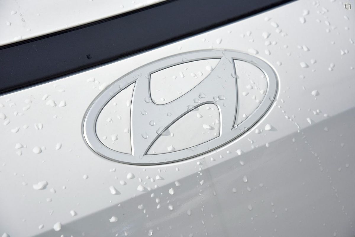 2026 Hyundai STARIA LOAD US4.V4