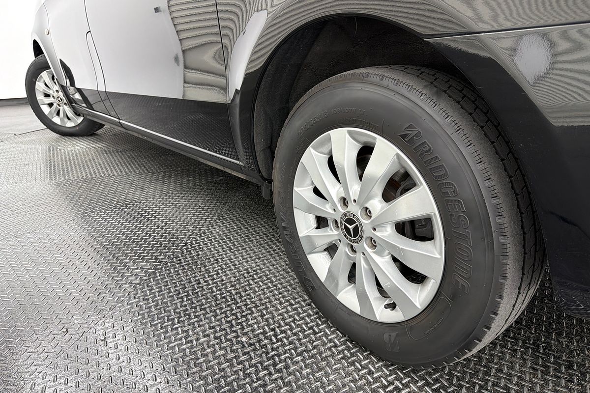 2020 Mercedes-Benz Valente 116CDI 447