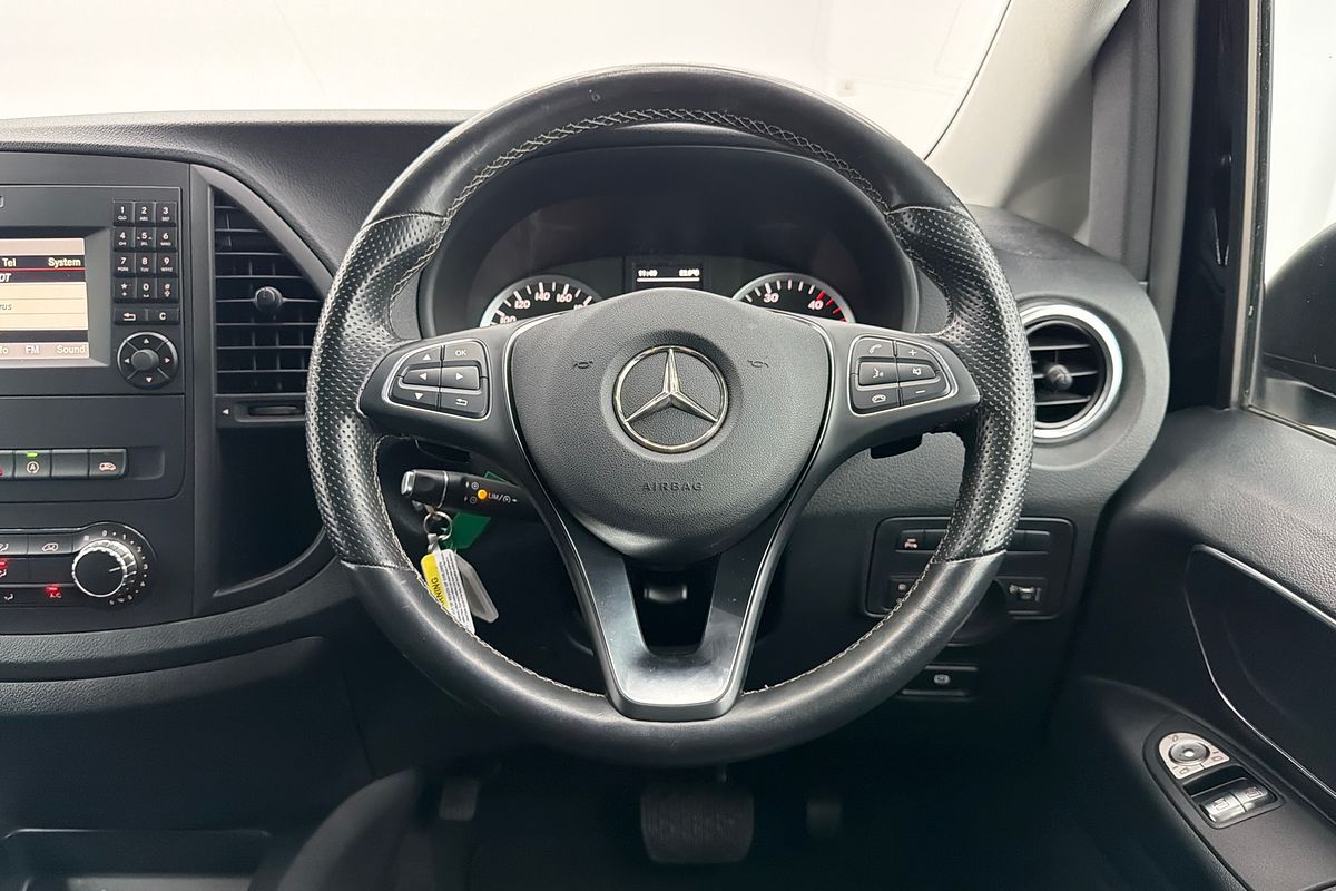 2020 Mercedes-Benz Valente 116CDI 447