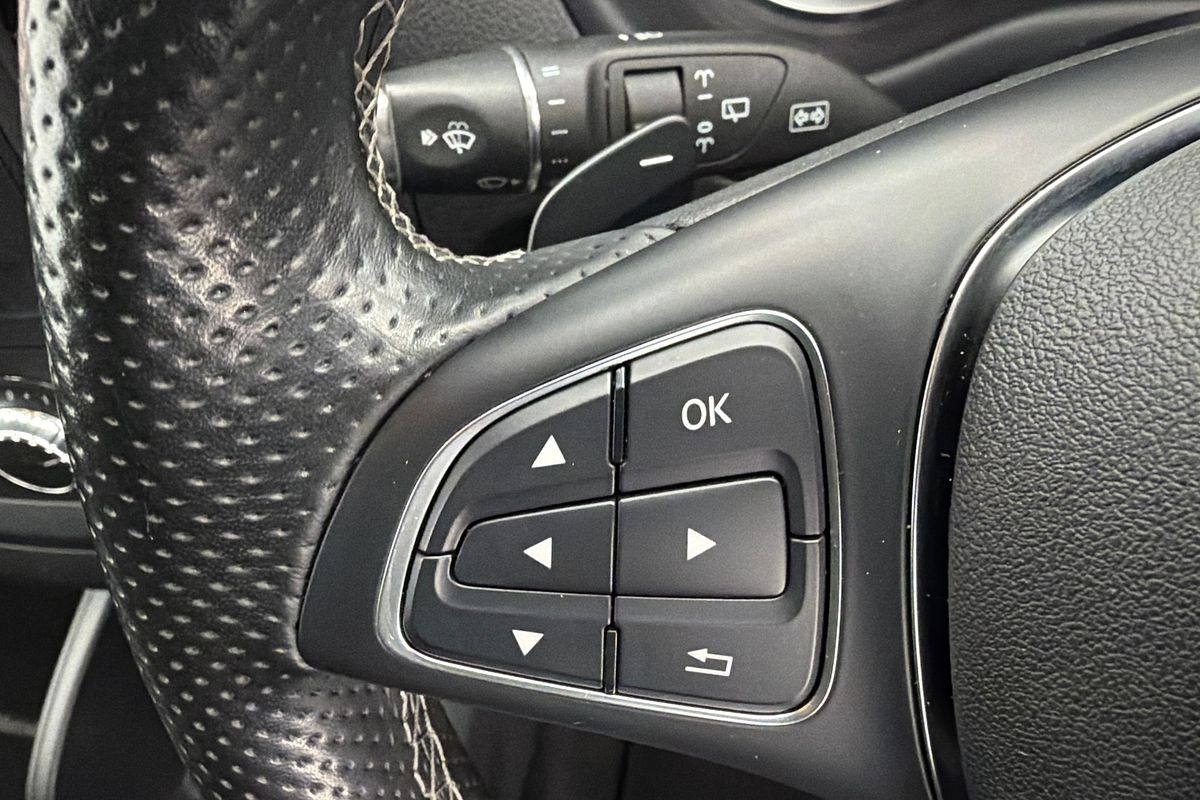 2020 Mercedes-Benz Valente 116CDI 447