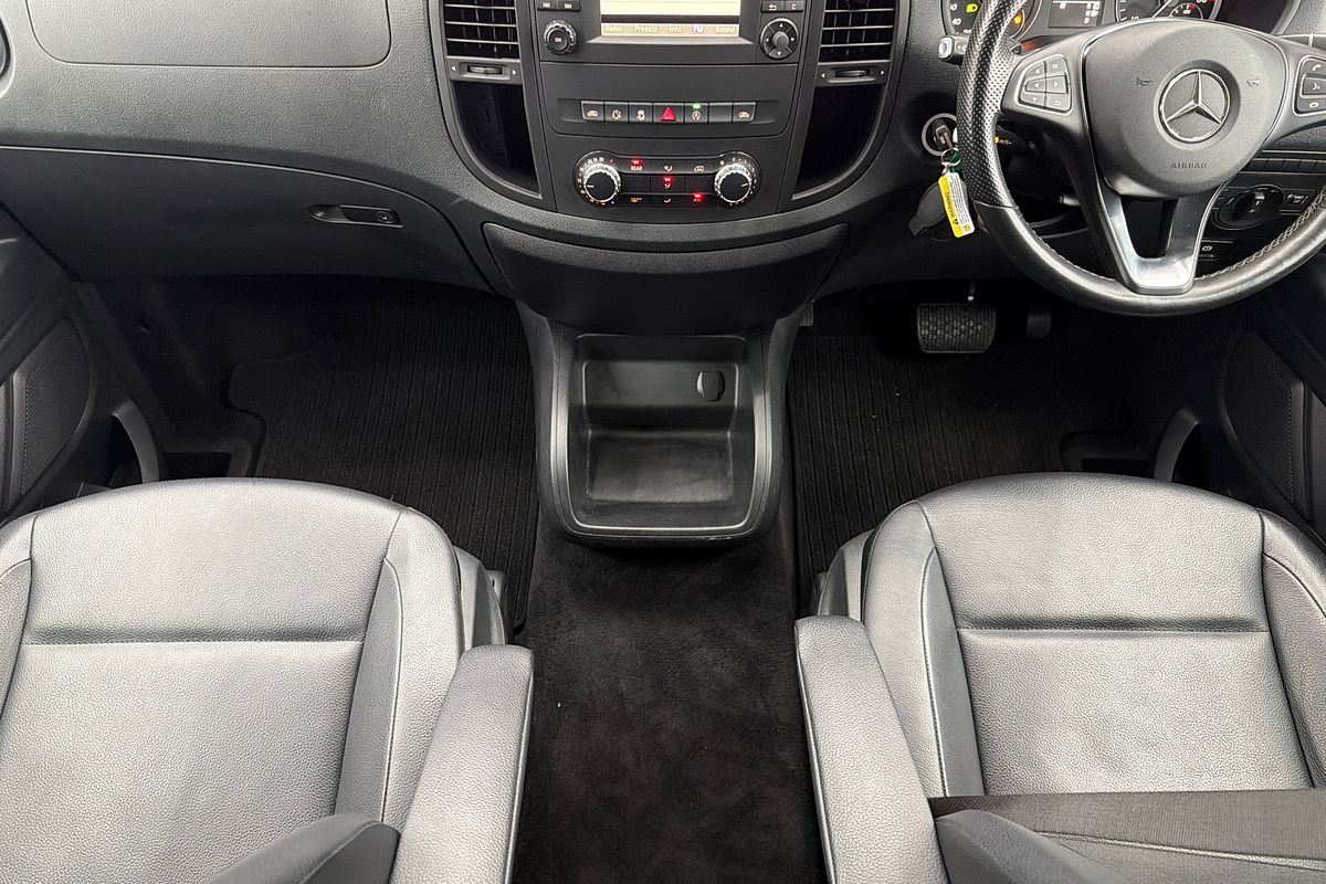 2020 Mercedes-Benz Valente 116CDI 447