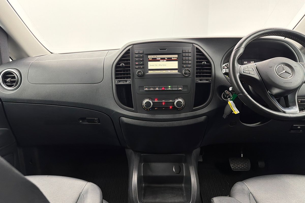 2020 Mercedes-Benz Valente 116CDI 447