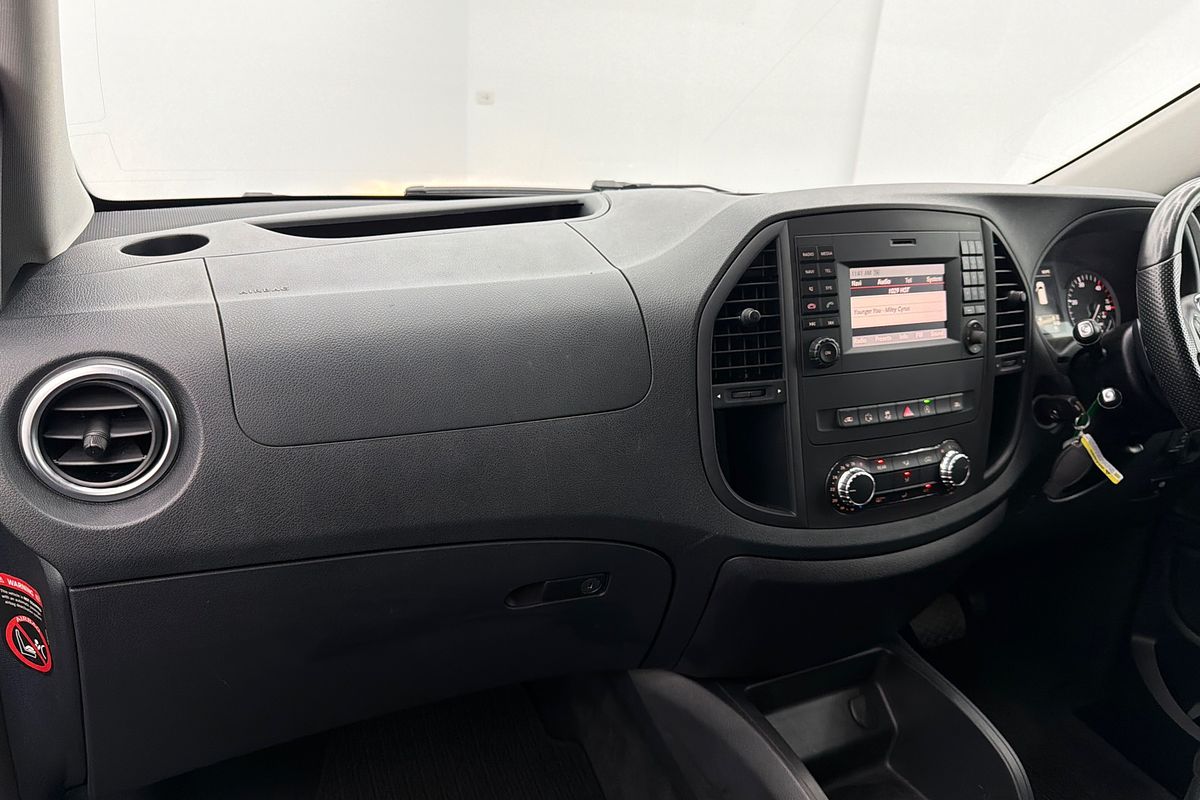 2020 Mercedes-Benz Valente 116CDI 447