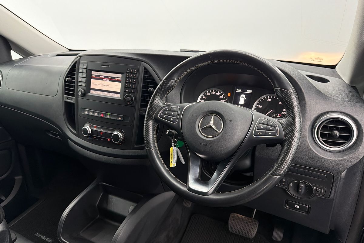 2020 Mercedes-Benz Valente 116CDI 447