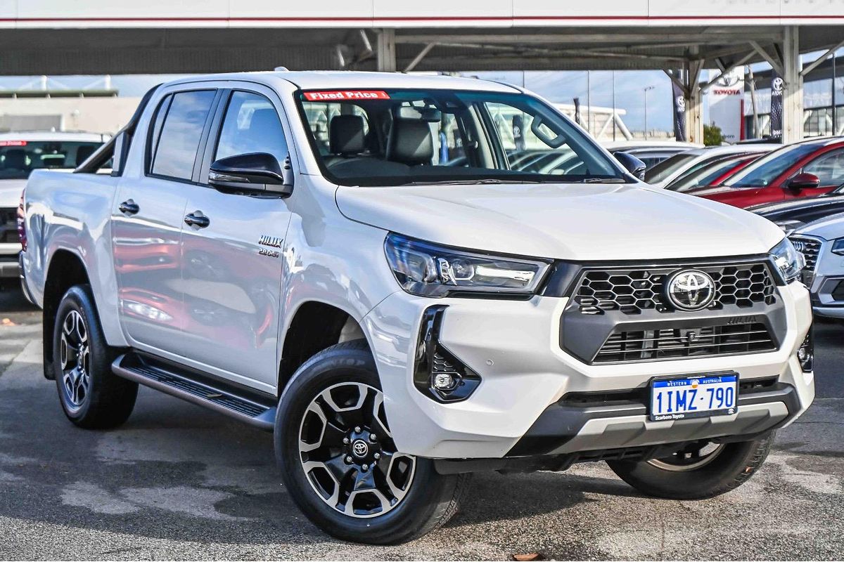 2025 Toyota Hilux SR5 48V GUN126R 4X4