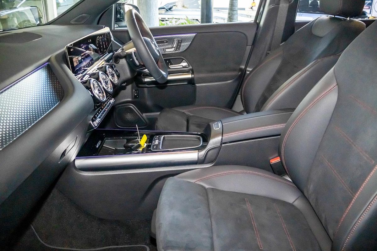 H247 805+055MY GLA250 WAG DUAL 8sp 2.0T/10kW