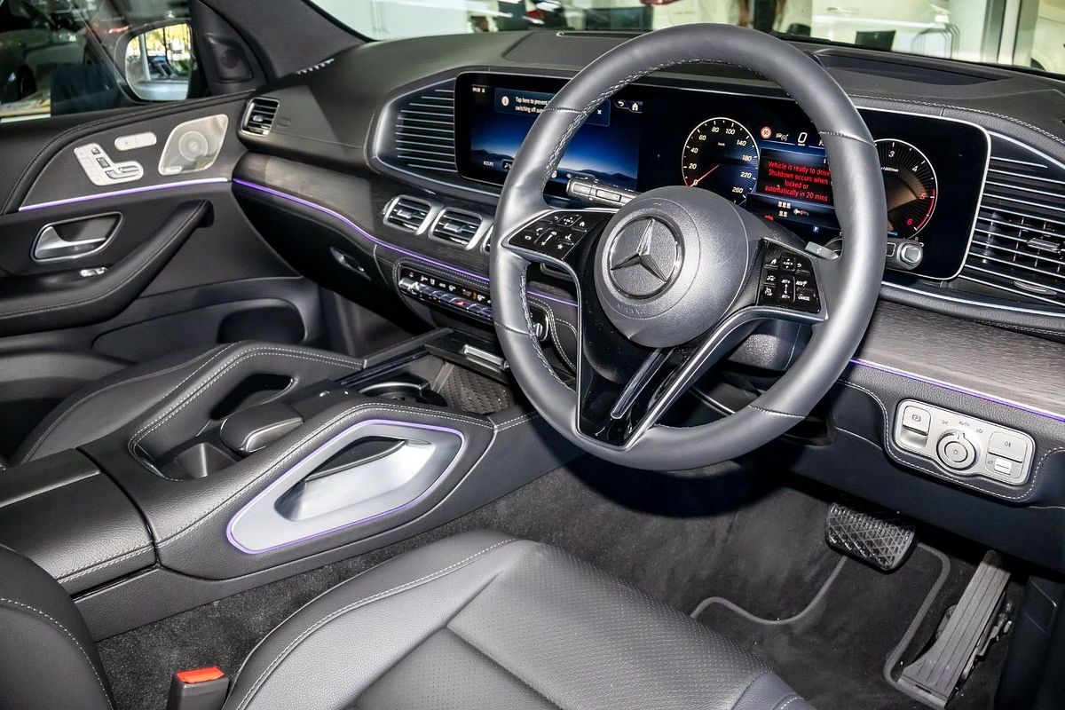 V167 805+055MY GLE300 d Editio n 7 WAG 9G 9sp
