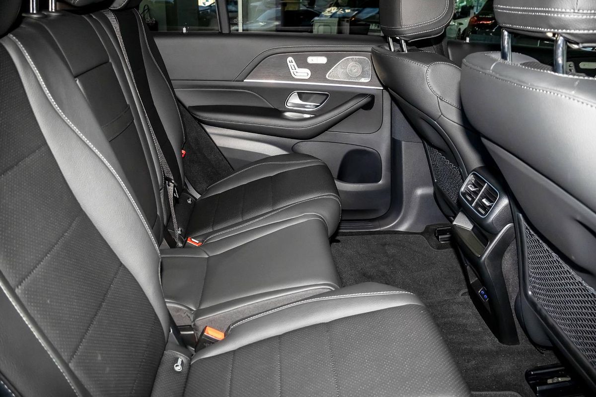 V167 805+055MY GLE300 d Editio n 7 WAG 9G 9sp