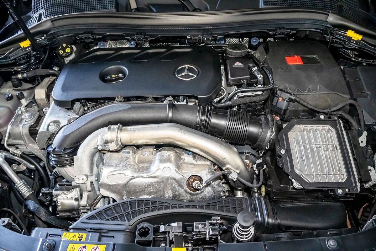 H247 805+055MY GLA250 WAG DUAL 8sp 2.0T/10kW