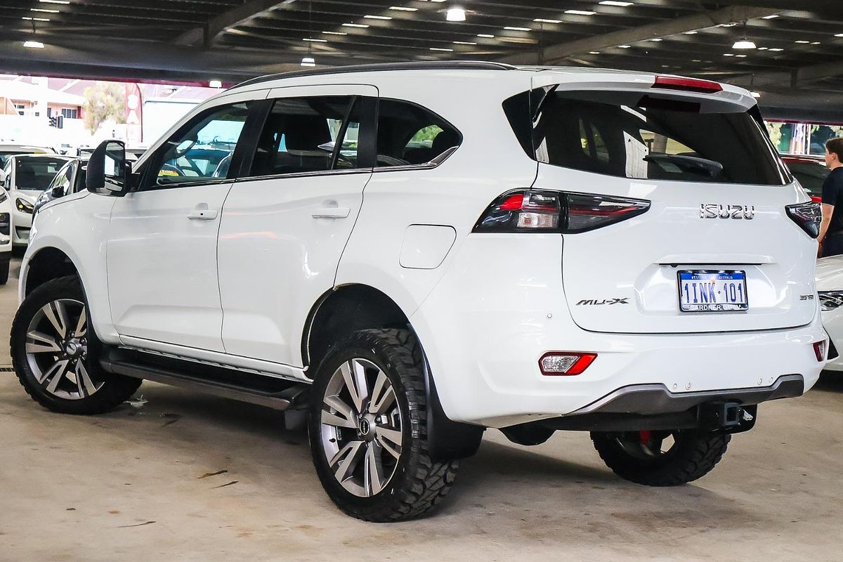 2023 Isuzu MU-X LS-T