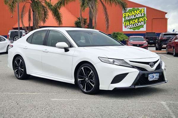 2018 Toyota Camry SX GSV70R