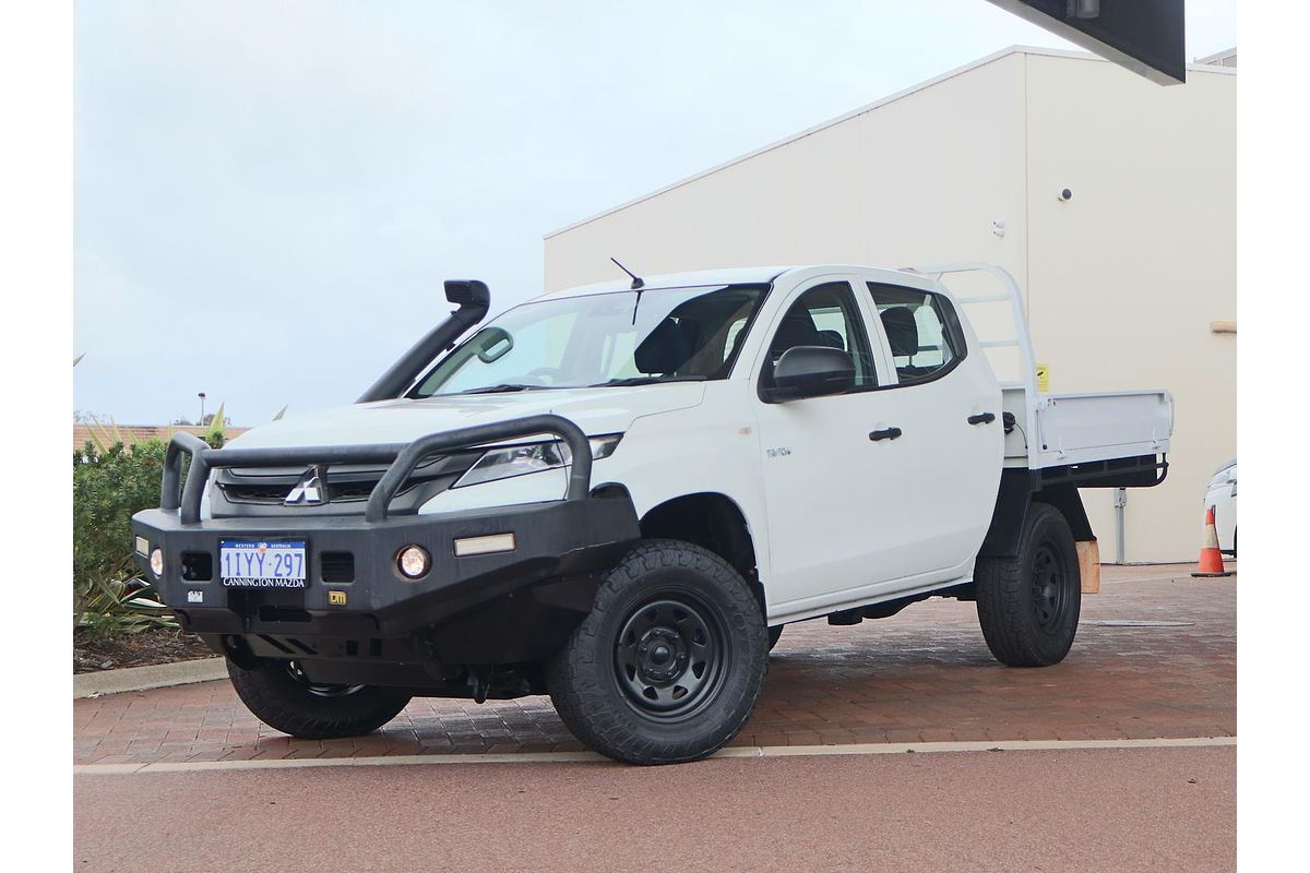 2022 Mitsubishi Triton GLX MR 4X4