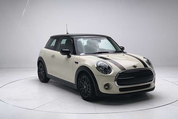 2021 MINI Hatch Cooper Classic F56 LCI thumb-1