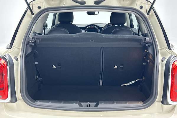 2021 MINI Hatch Cooper Classic F56 LCI thumb-20