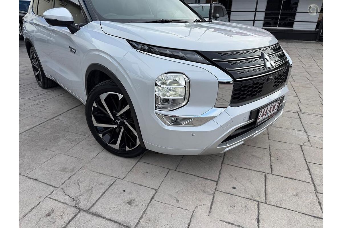 2024 Mitsubishi Outlander PHEV Exceed Tourer ZM