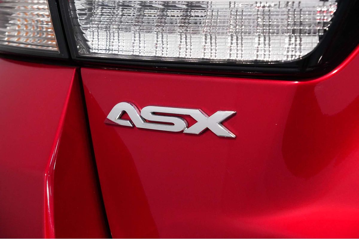 2023 Mitsubishi ASX ES XD