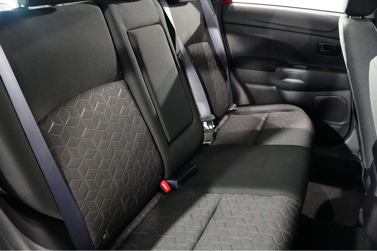 2023 Mitsubishi ASX ES XD