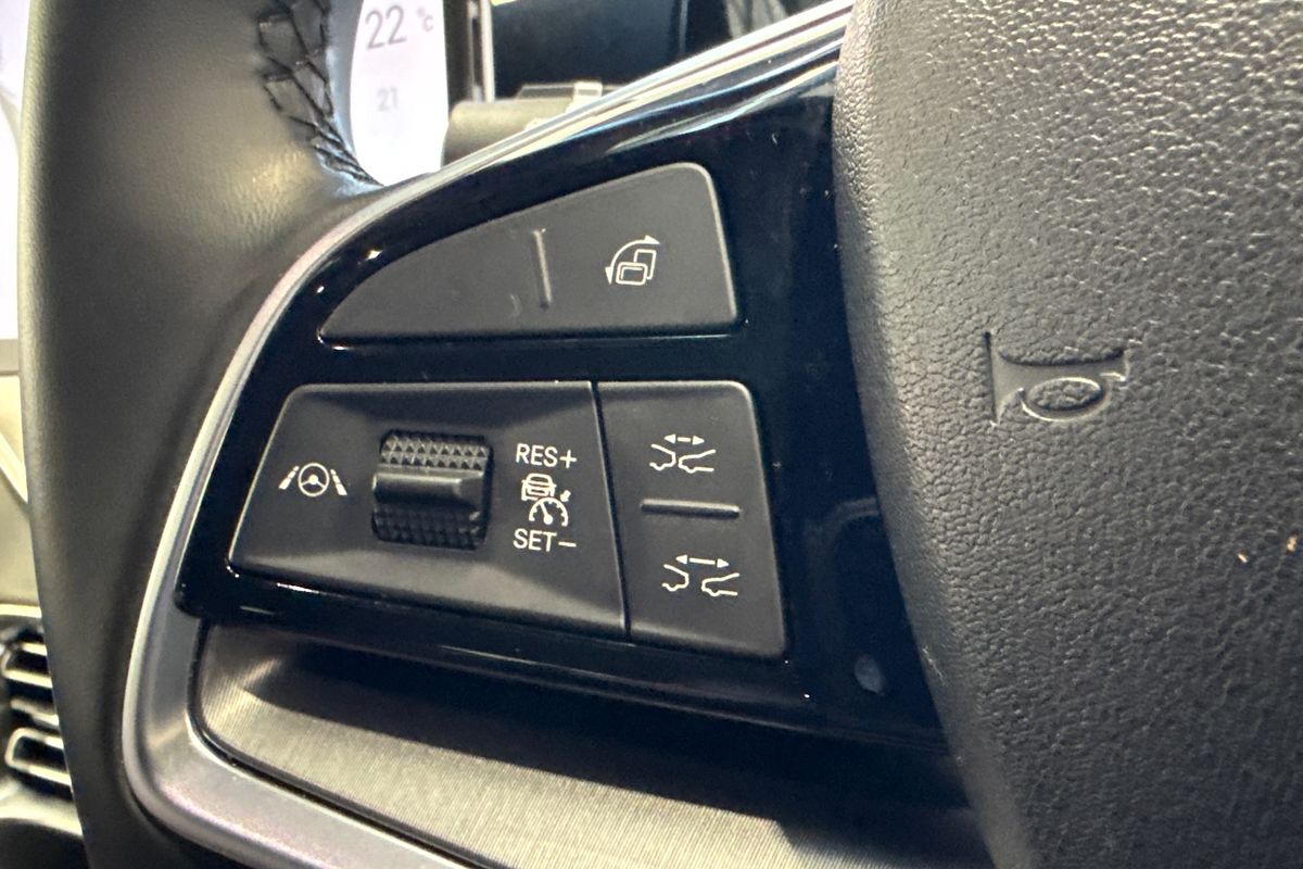 2025 BYD SEALION 6 ESSENTIAL MY25