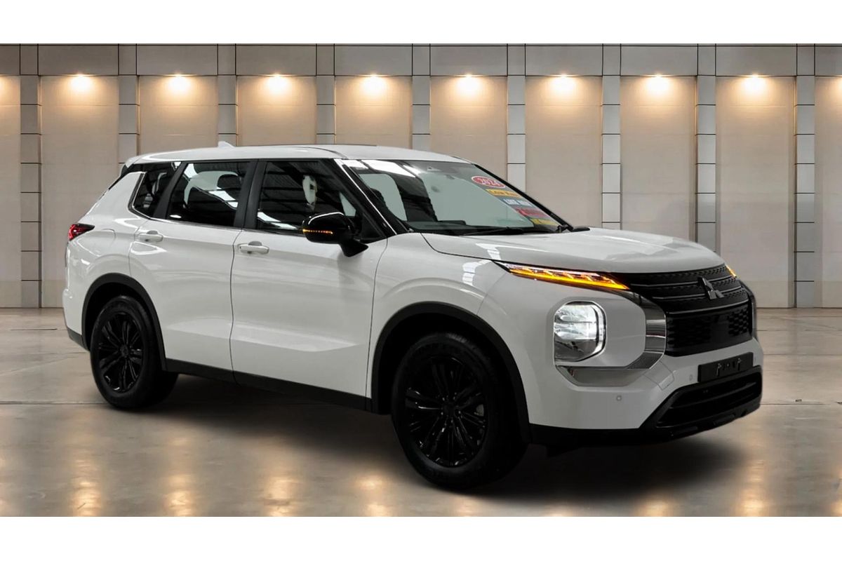 2024 Mitsubishi Outlander ES ZM