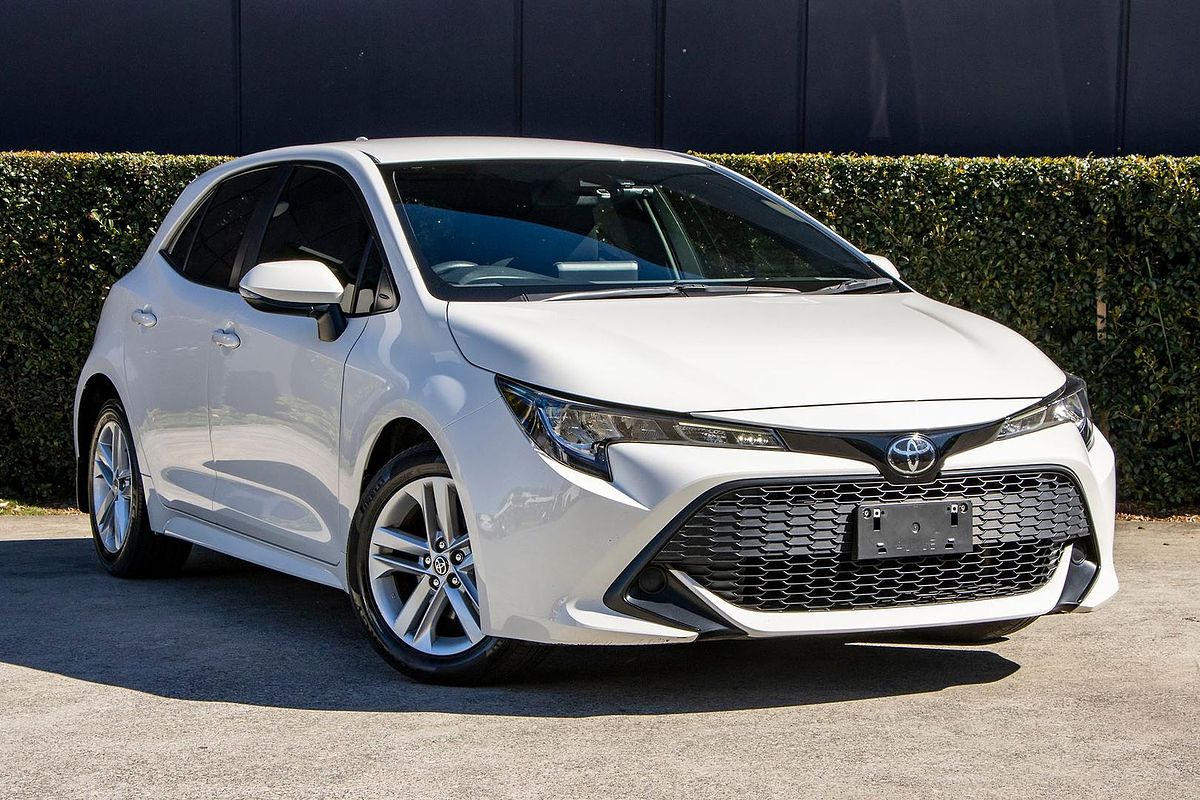 2018 Toyota Corolla Ascent Sport MZEA12R