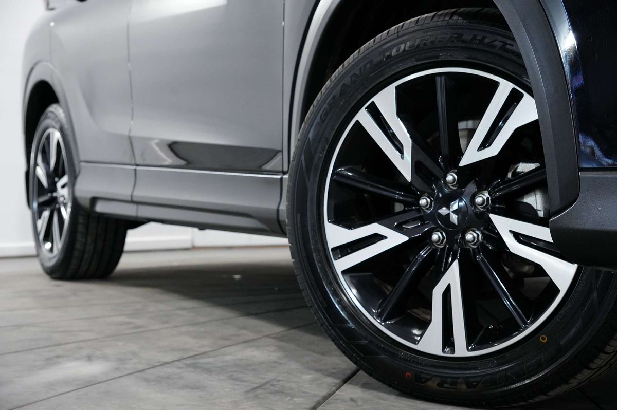 2023 Mitsubishi Eclipse Cross LS YB