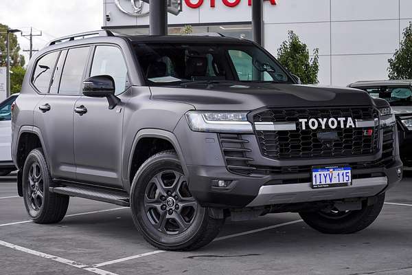 2024 Toyota Landcruiser GR Sport FJA300R