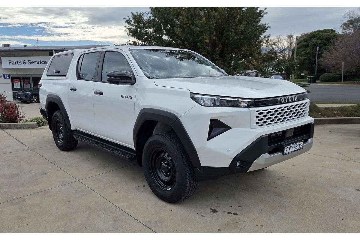 2026 Toyota Hilux SR 48V GUN227R 4X4