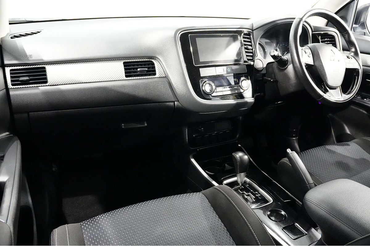 2018 Mitsubishi Outlander ES ADAS ZL