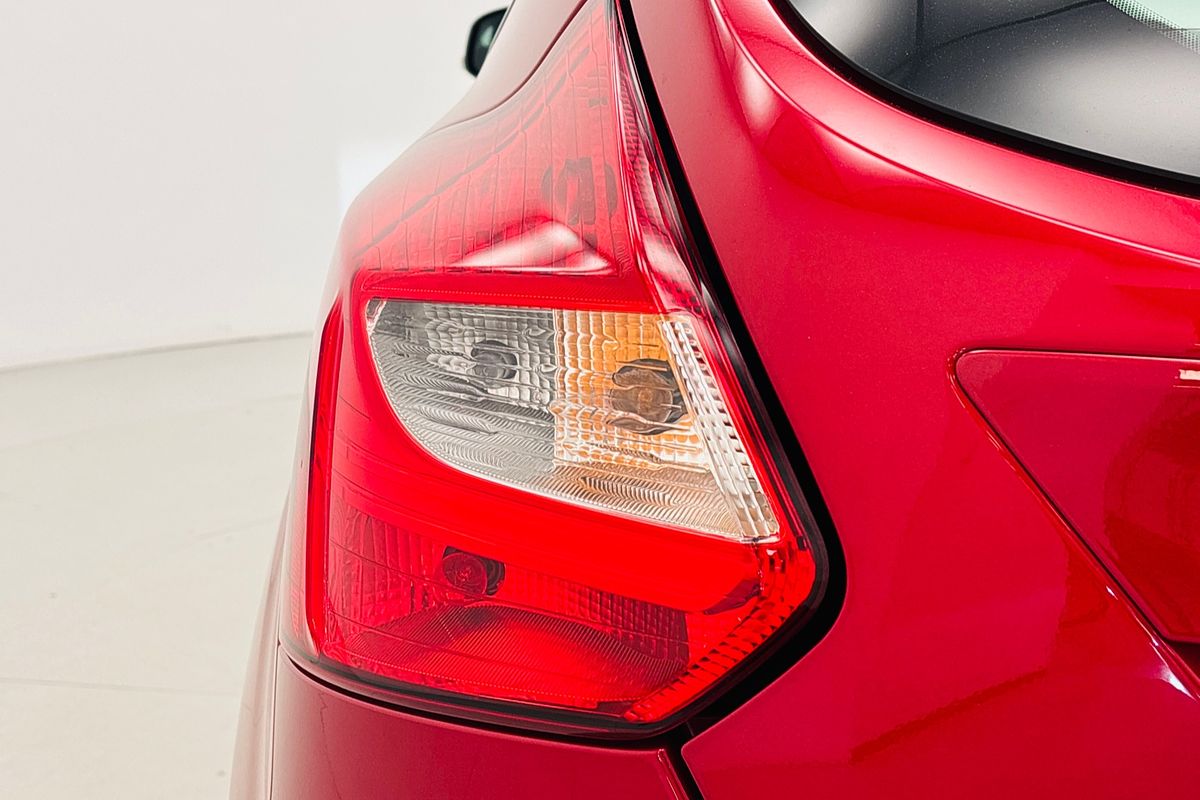 2012 Ford FOCUS TREND 6 SP AUTOMATIC 5D HATCHBACK 4CYL