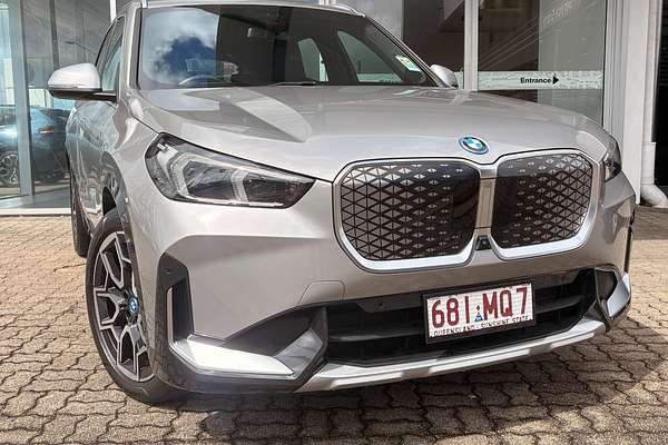2023 BMW iX1 eDrive20 xLine U11